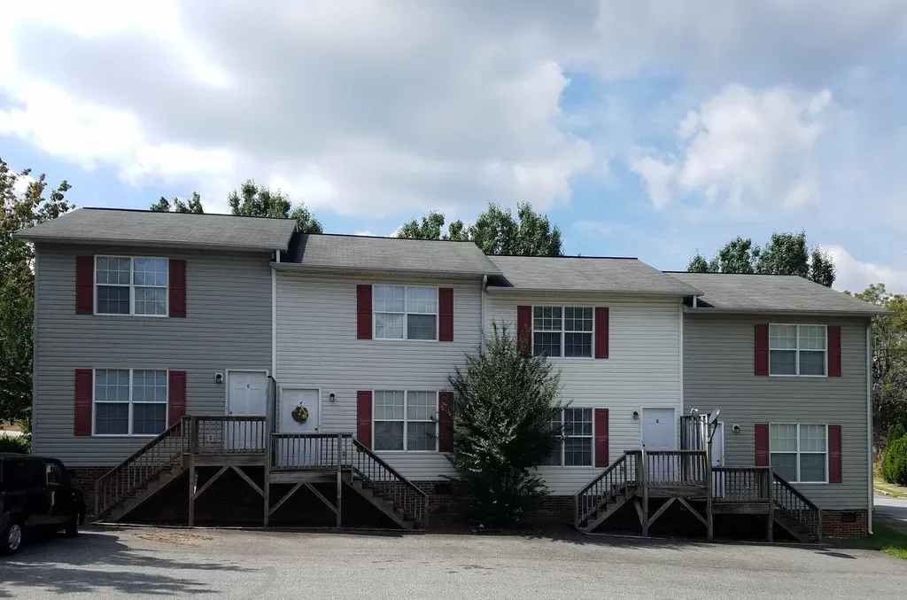 Apartment building 